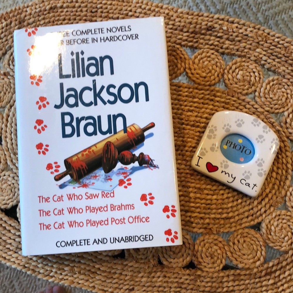 cat lovers refrigerator magnet AND pre read book